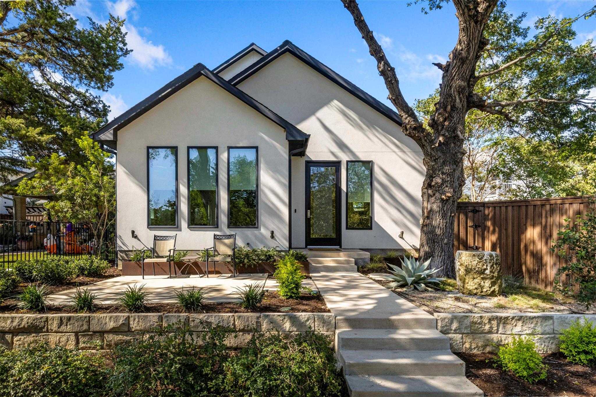 1211 Woodlawn Avenue Dallas Texas United States, for Sale, residential, Joyce Kelly, Hummingbird Realty