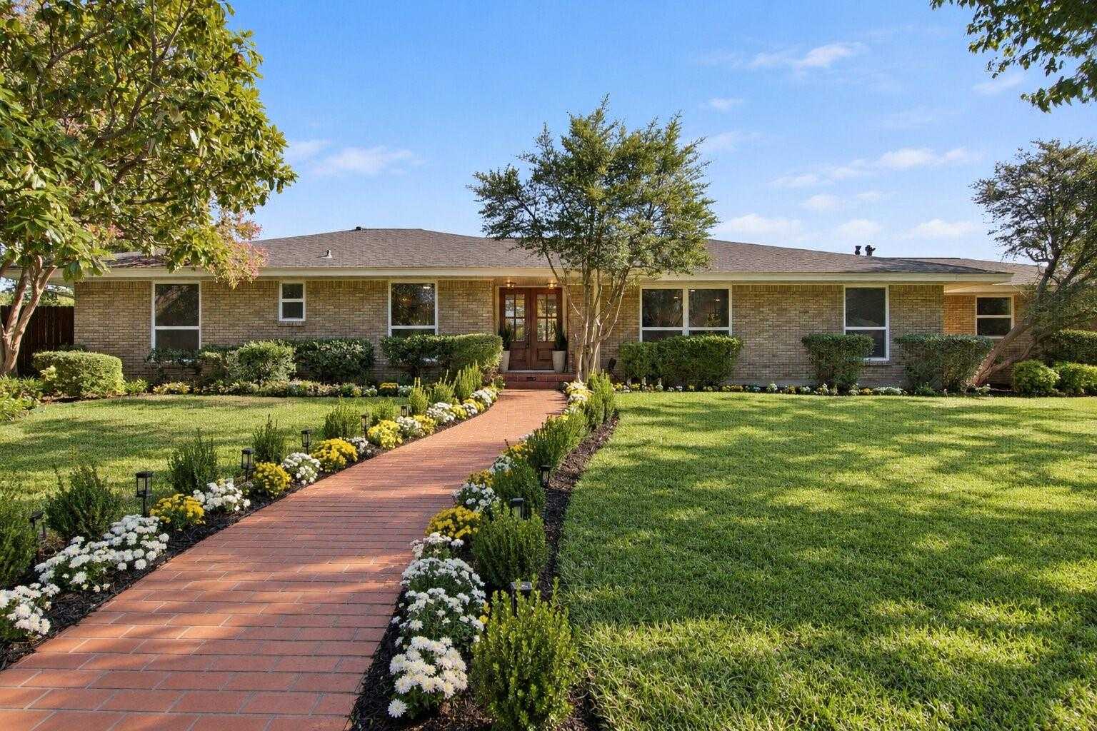 7733 Indian Springs Road Dallas Texas United States, for Sale, residential, Joyce Kelly, Hummingbird Realty